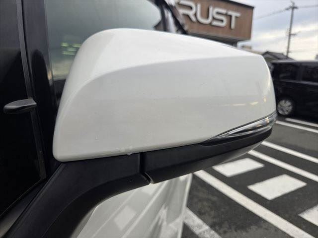 صورة مصغرة 29 لـ 2015 Toyota VELLFIRE