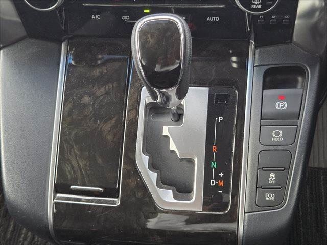 صورة مصغرة 39 لـ 2015 Toyota VELLFIRE
