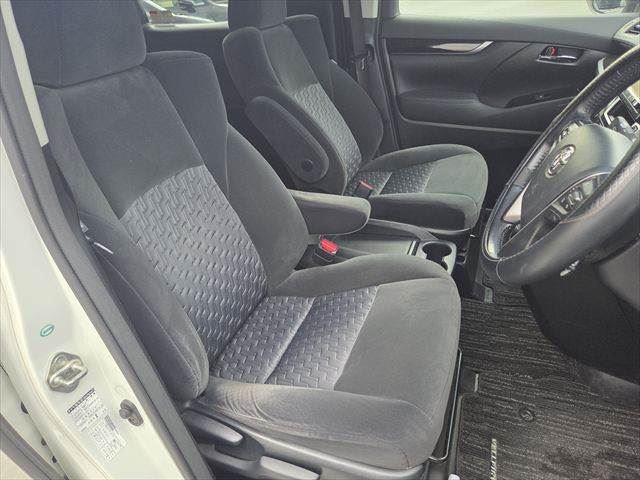 صورة 10 لـ 2015 Toyota VELLFIRE