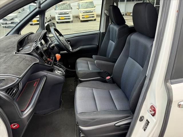 صورة مصغرة 17 لـ 2014 Toyota NOAH
