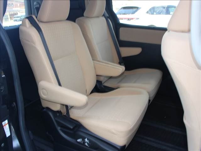 صورة مصغرة 17 لـ 2014 Toyota NOAH