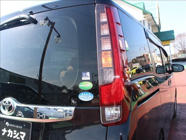 2014 Toyota NOAH 照片 9