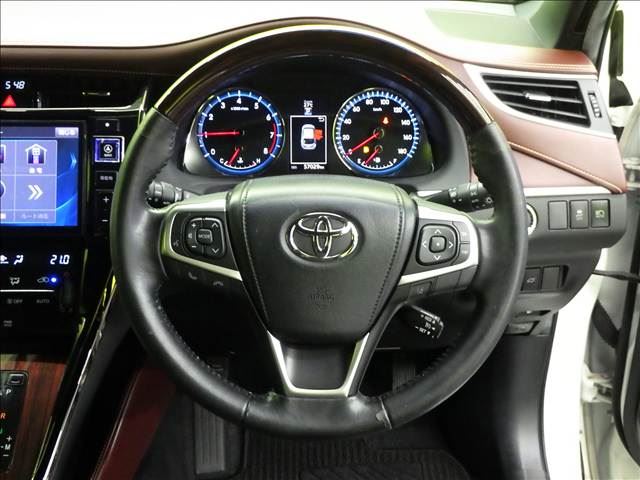صورة 9 لـ 2016 Toyota HARRIER