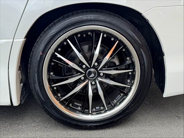 صورة مصغرة 41 لـ 2012 Toyota VELLFIRE