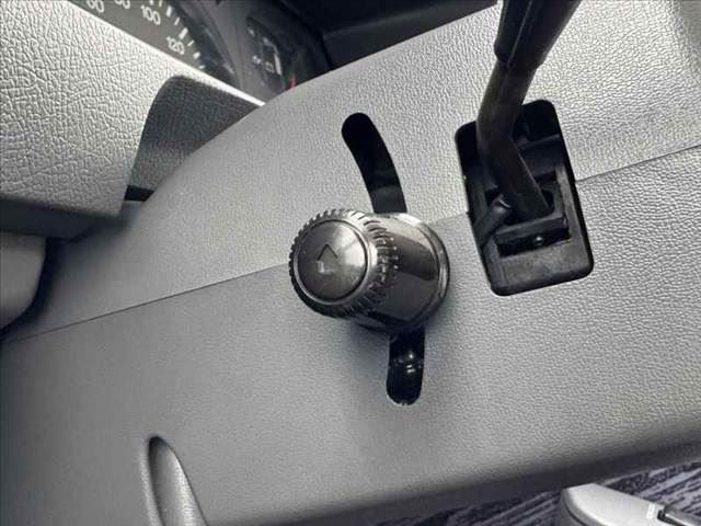 1994 Toyota LAND CRUISER PRADO 缩略图 30