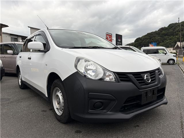 صورة مصغرة 20 لـ 2019 Nissan NV150AD