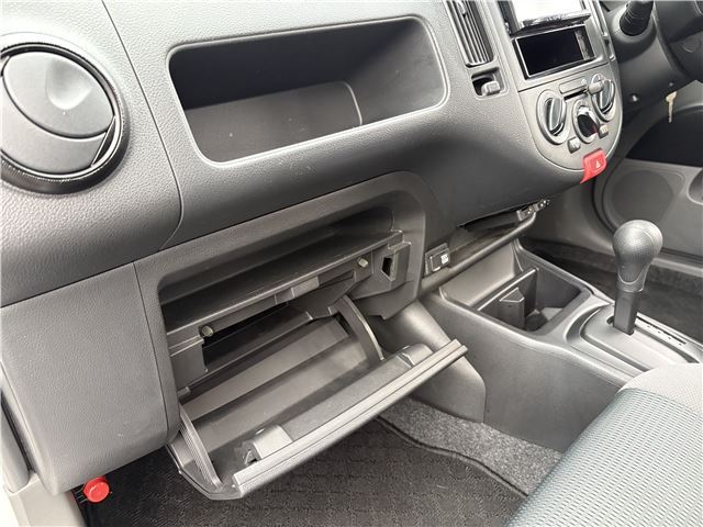 صورة مصغرة 25 لـ 2019 Nissan NV150AD