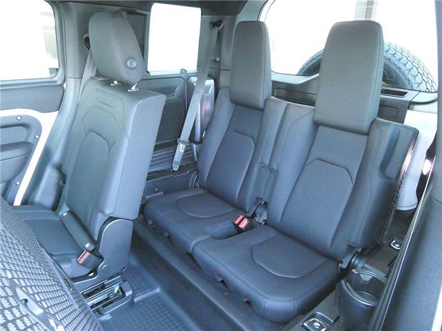 صورة مصغرة 30 لـ 2026 LAND Rover DEFENDER