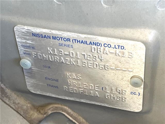 2011 Nissan MARCH 照片 2