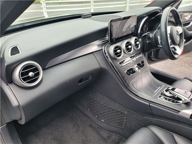 صورة 8 لـ 2018 Mercedes-BENZ C-CLASS