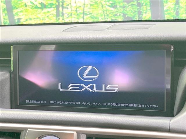 2017 Lexus IS photo 7