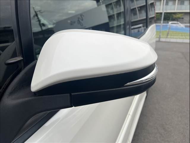 2014 Toyota NOAH 缩略图 32