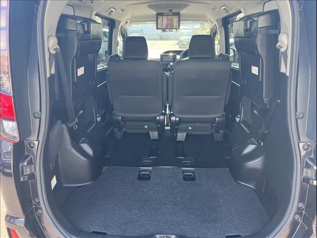 2015 Toyota NOAH 缩略图 19