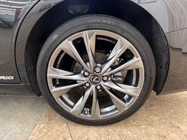 2020 Lexus ES thumbnail 26