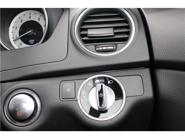 صورة مصغرة 30 لـ 2015 Mercedes-BENZ C-CLASS