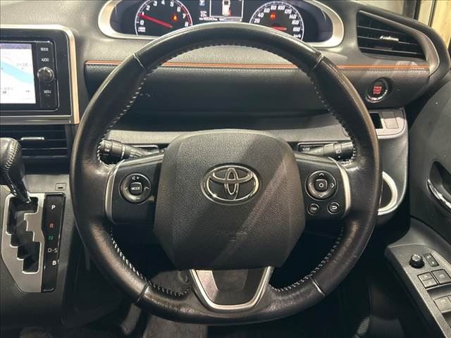 2016 Toyota SIENTA — миниатюра 14