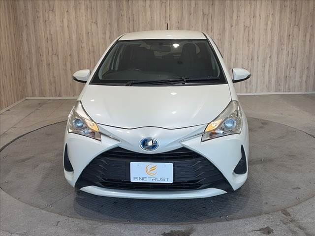 2017 Toyota VITZ — миниатюра 14
