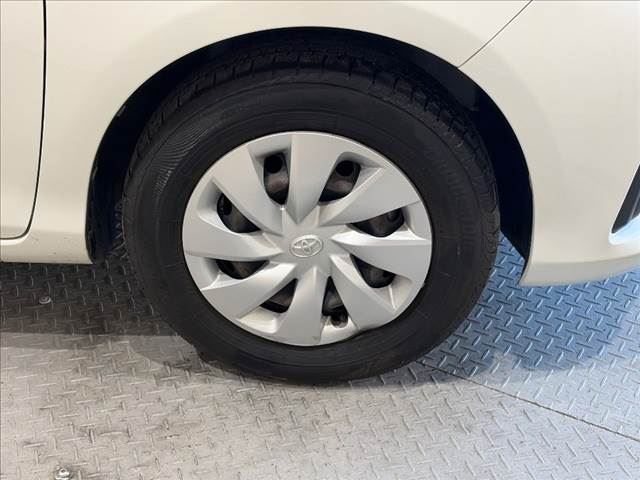 2017 Toyota VITZ — миниатюра 13