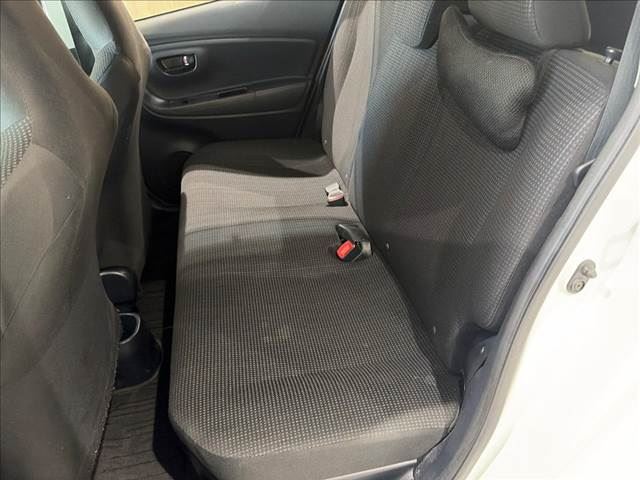 2017 Toyota VITZ — миниатюра 32