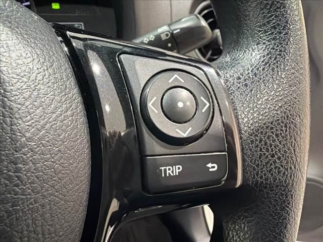 2017 Toyota VITZ — миниатюра 35