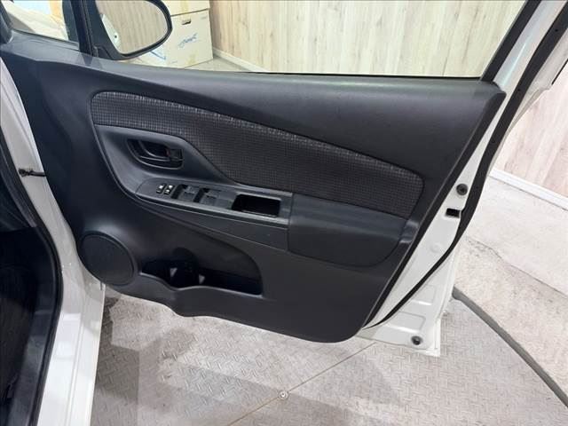 2017 Toyota VITZ — миниатюра 45