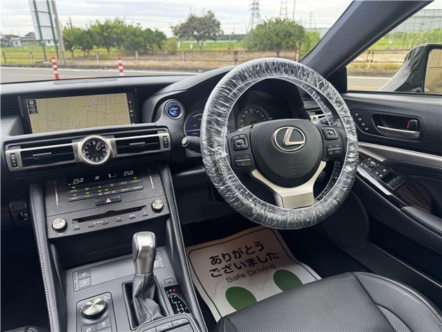 2019 Lexus RC thumbnail 42
