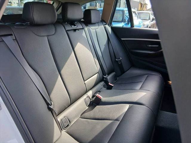 صورة 8 لـ 2016 BMW 3 SERIES TOURING