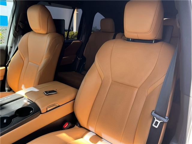 2024 Lexus LX — миниатюра 43