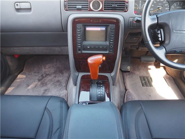 1996 Nissan CIMA — миниатюра 30
