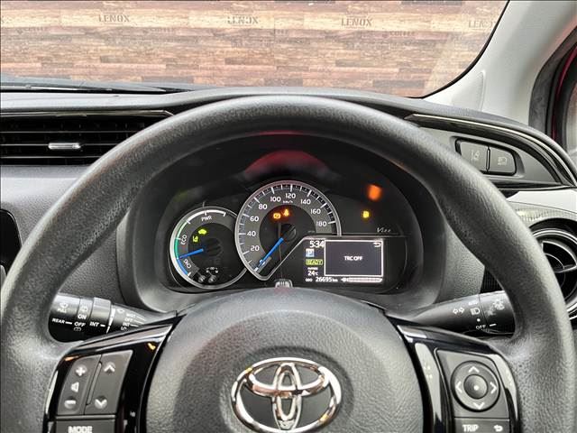 صورة مصغرة 15 لـ 2018 Toyota VITZ