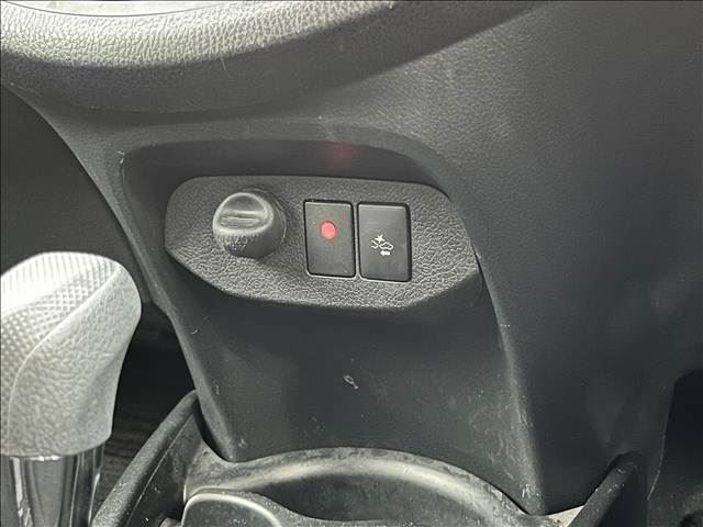 صورة مصغرة 22 لـ 2018 Toyota VITZ