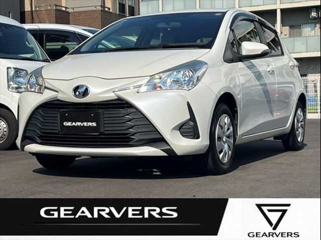 2017 Toyota VITZ — фото 1