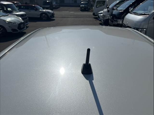 2017 Toyota VITZ 缩略图 11