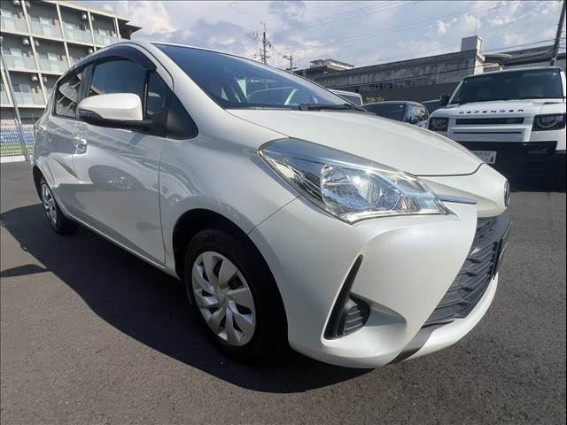 2017 Toyota VITZ — фото 5