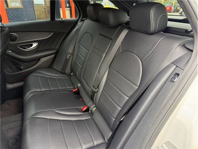 صورة 9 لـ 2017 Mercedes-BENZ C-CLASS