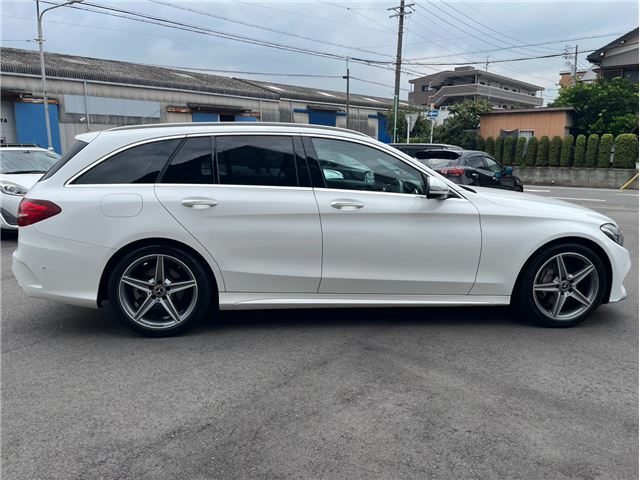 صورة 5 لـ 2017 Mercedes-BENZ C-CLASS