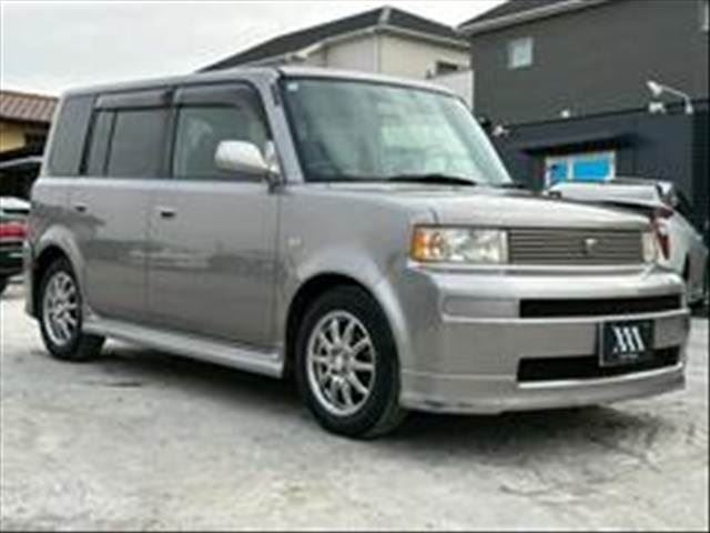 2004 Toyota BB — фото 2