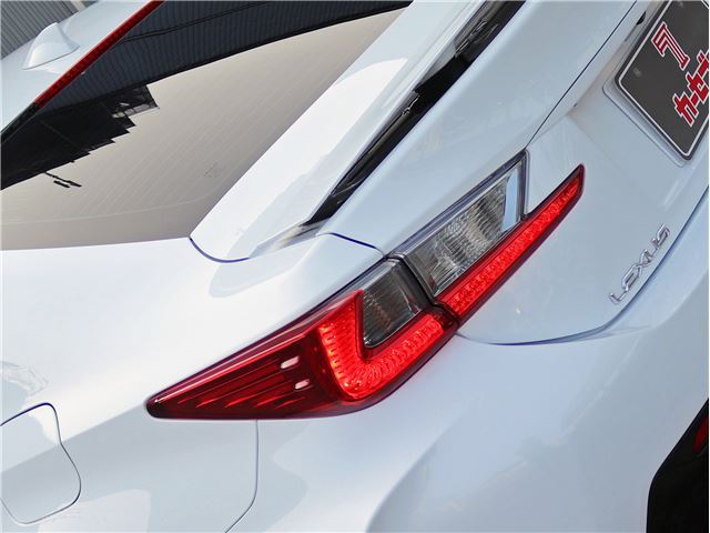صورة مصغرة 18 لـ 2016 Lexus RC F