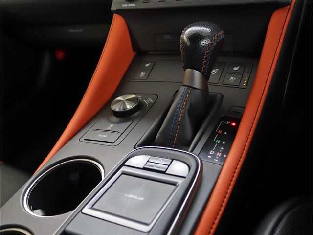 صورة مصغرة 37 لـ 2016 Lexus RC F