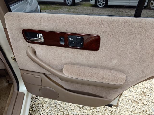 1994 Nissan CIMA 缩略图 35