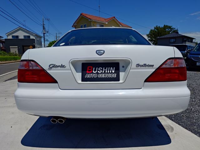صورة 2 لـ 1996 Nissan GLORIA