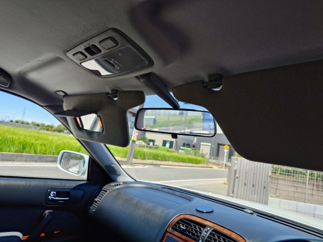 صورة مصغرة 27 لـ 1996 Nissan GLORIA