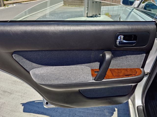 صورة مصغرة 39 لـ 1996 Nissan GLORIA