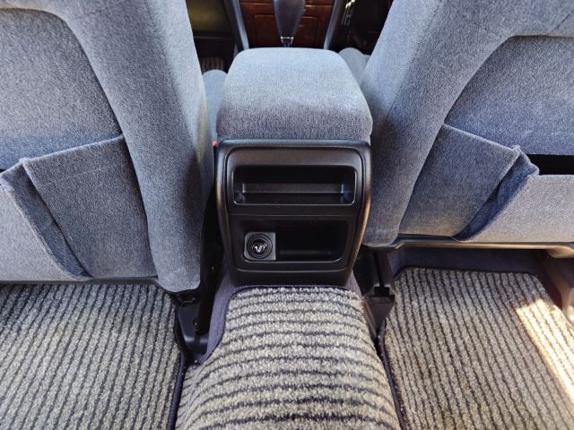 صورة مصغرة 40 لـ 1996 Nissan GLORIA