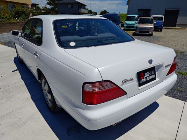 صورة 9 لـ 1996 Nissan GLORIA