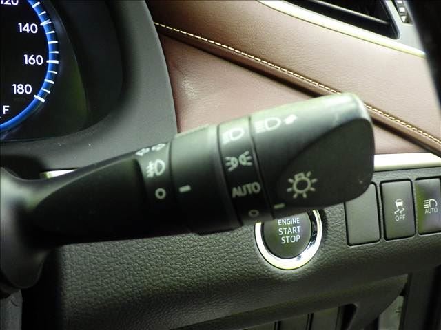 2016 Toyota HARRIER 缩略图 13