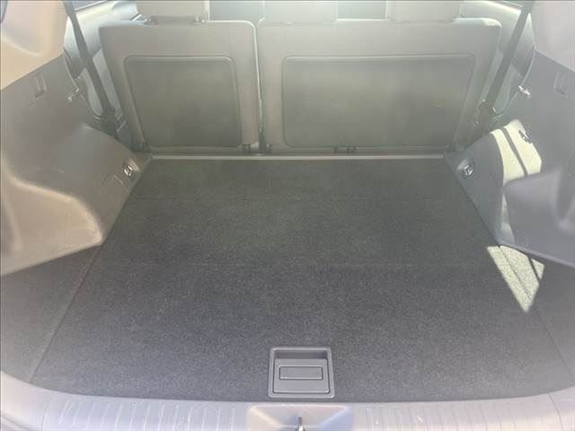 2011 Toyota PRIUS ALPHA 照片 9