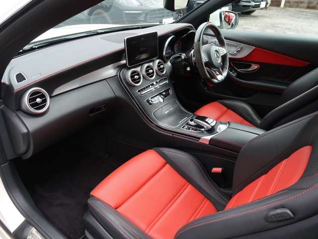 صورة 4 لـ 2016 Mercedes-BENZ C-CLASS