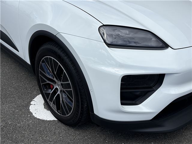 صورة مصغرة 11 لـ 2025 Porsche MACAN ELECTRIC