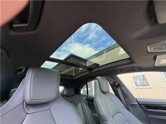 صورة مصغرة 38 لـ 2025 Porsche MACAN ELECTRIC